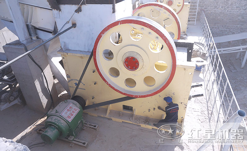 環(huán)保破碎機(jī)生產(chǎn)線現(xiàn)場實(shí)拍